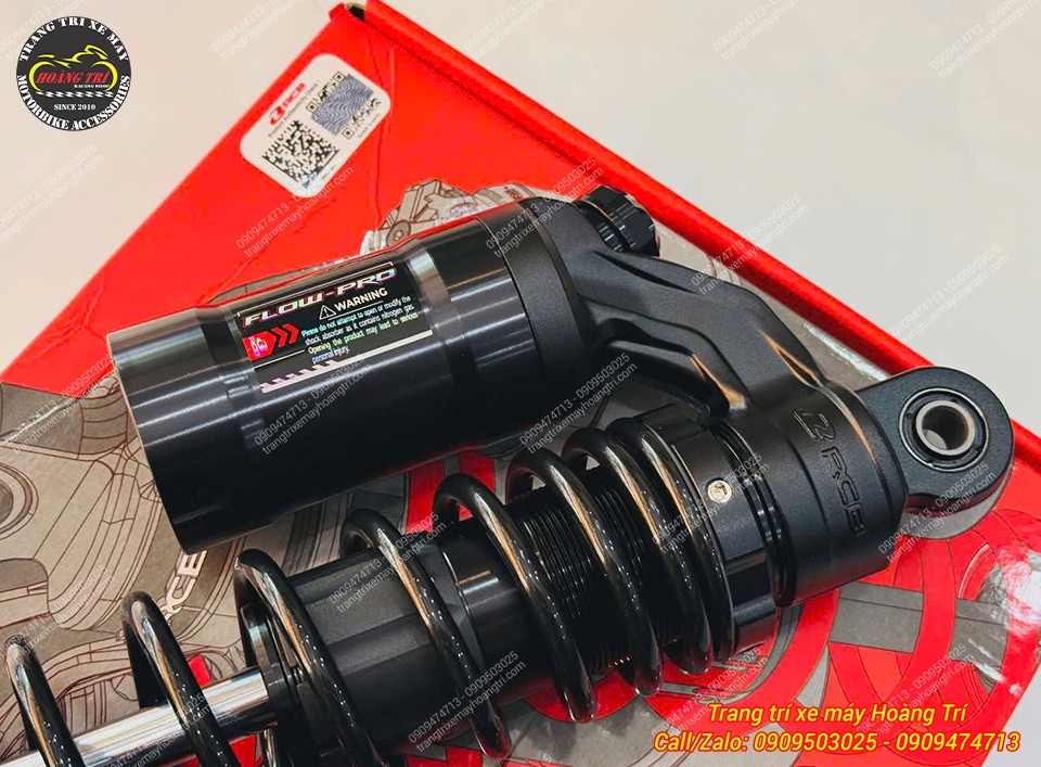 Phuộc RCB Flow Pro nổi bật với bình dầu lớn và thiết kế liền khối mạnh mẽ, thể thao