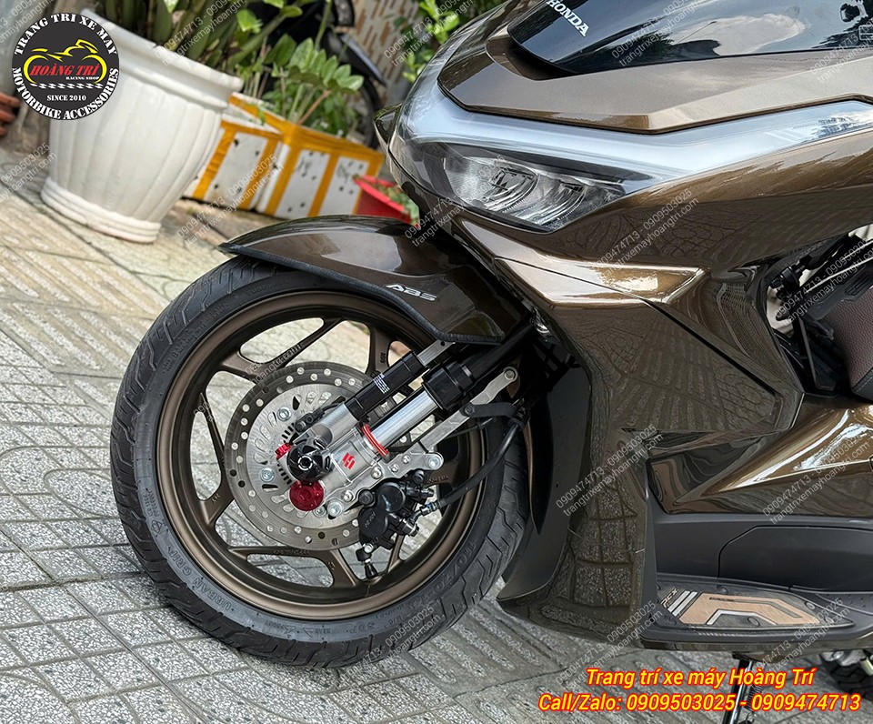 Toàn cảnh dàn đầu PCX 160 sau khi lên phuộc Kingham, tăng điểm nhấn thẩm mỹ cho xe