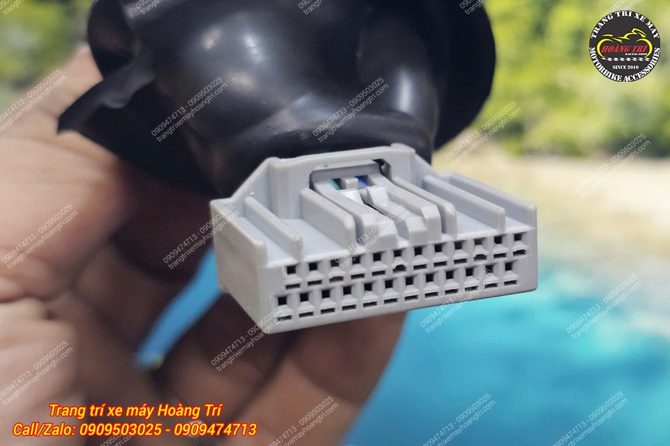 Chi tiết đầu giắc được thiết kế để kết nối với cụm đồng hồ SH 2020 khi nâng cấp