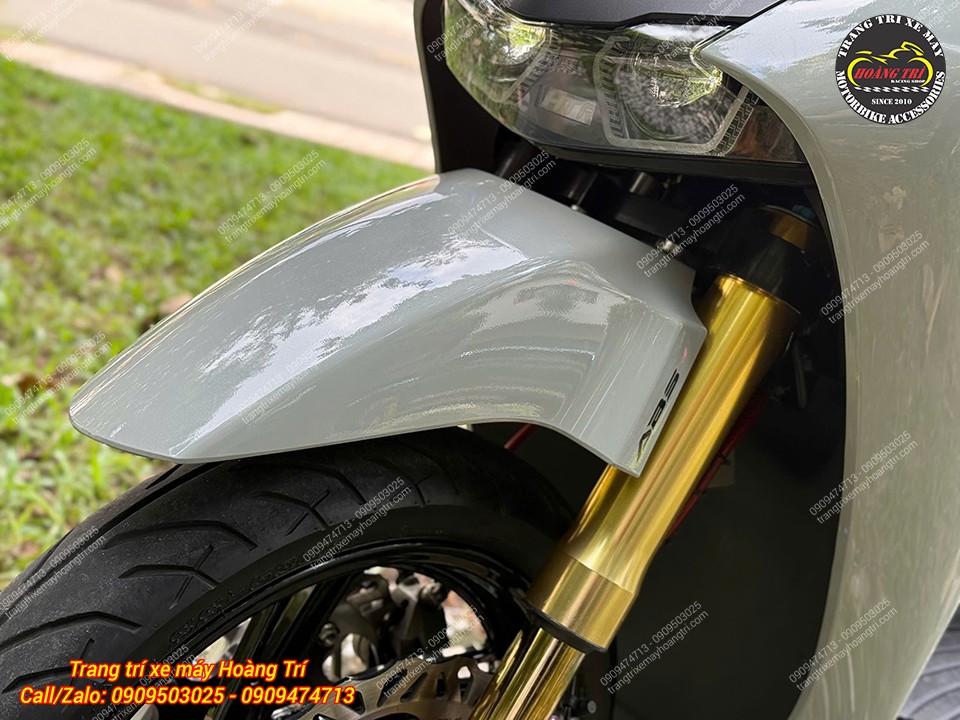 Phuộc Upside Down màu vàng nổi bật, mang đến phong cách thể thao hơn cho SH 2020