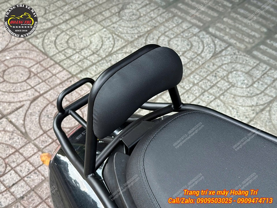Ngoài ra còn có mẫu baga sau hình chữ nhật, giúp anh em dễ dàng lựa chọn