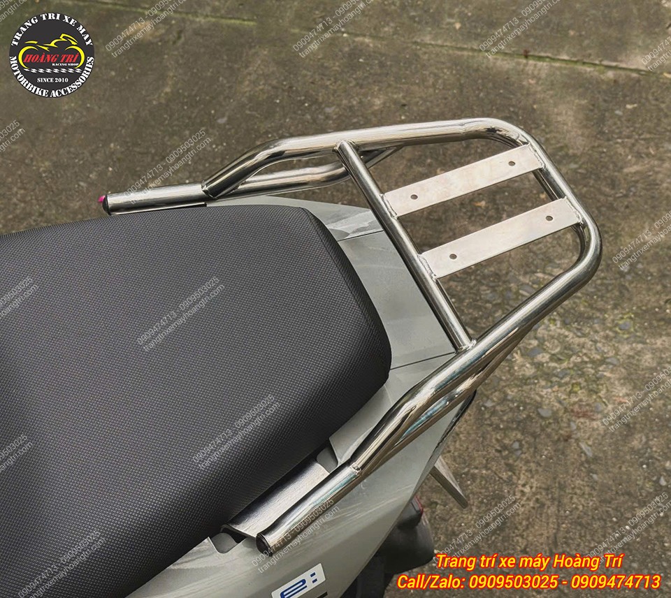 Baga inox Honda ICON e nổi bật với ống thép sáng bóng và hai thanh ngang