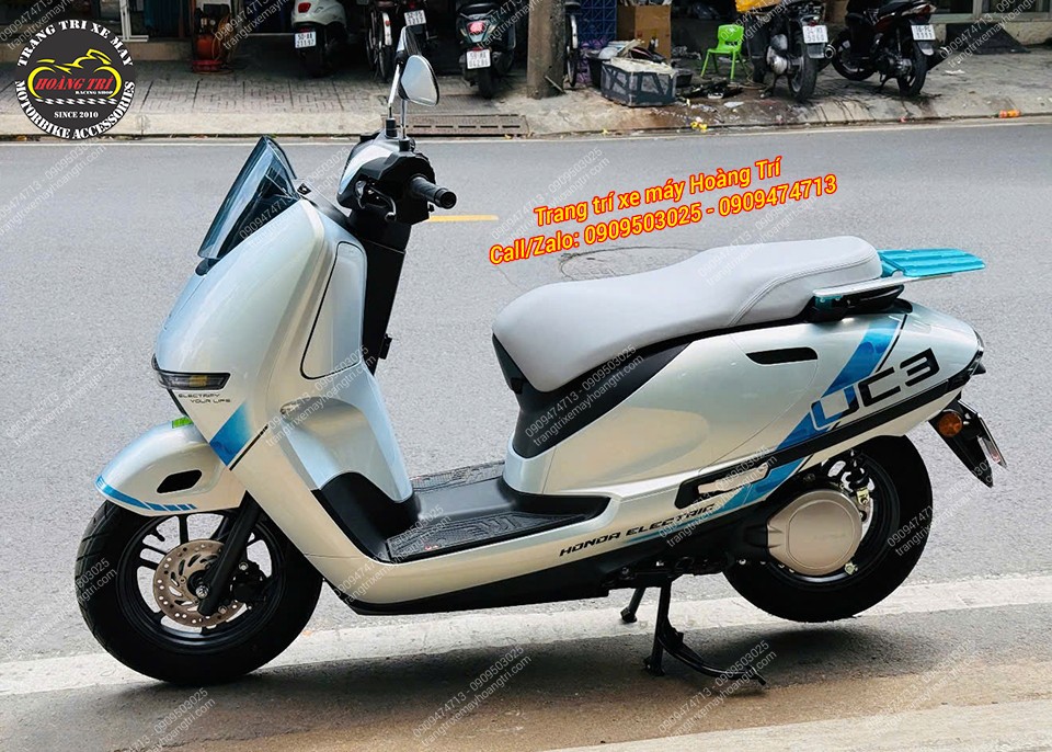 Honda UC3 hoàn thiện baga sau H2C, vừa tăng tiện ích vừa tạo điểm nhấn cho xe