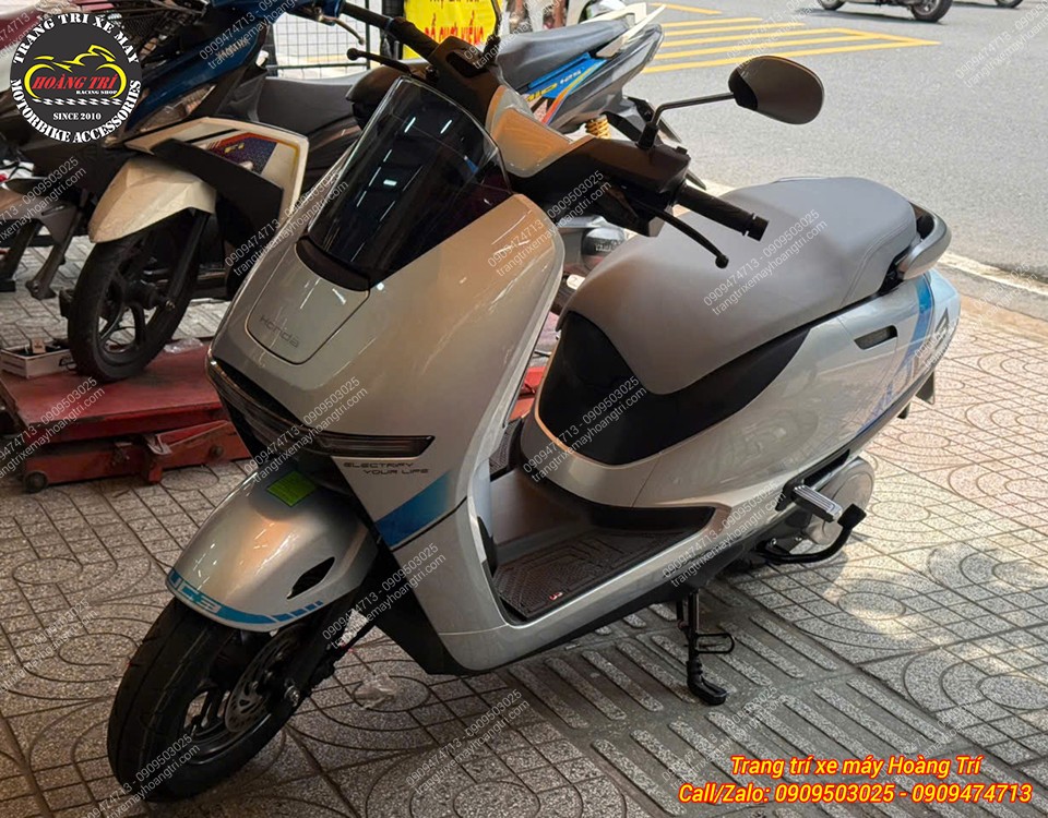 Tuy nhiên, để dàn đuôi Honda UC3 nổi bật hơn thì cần phụ kiện khác thu hút hơn