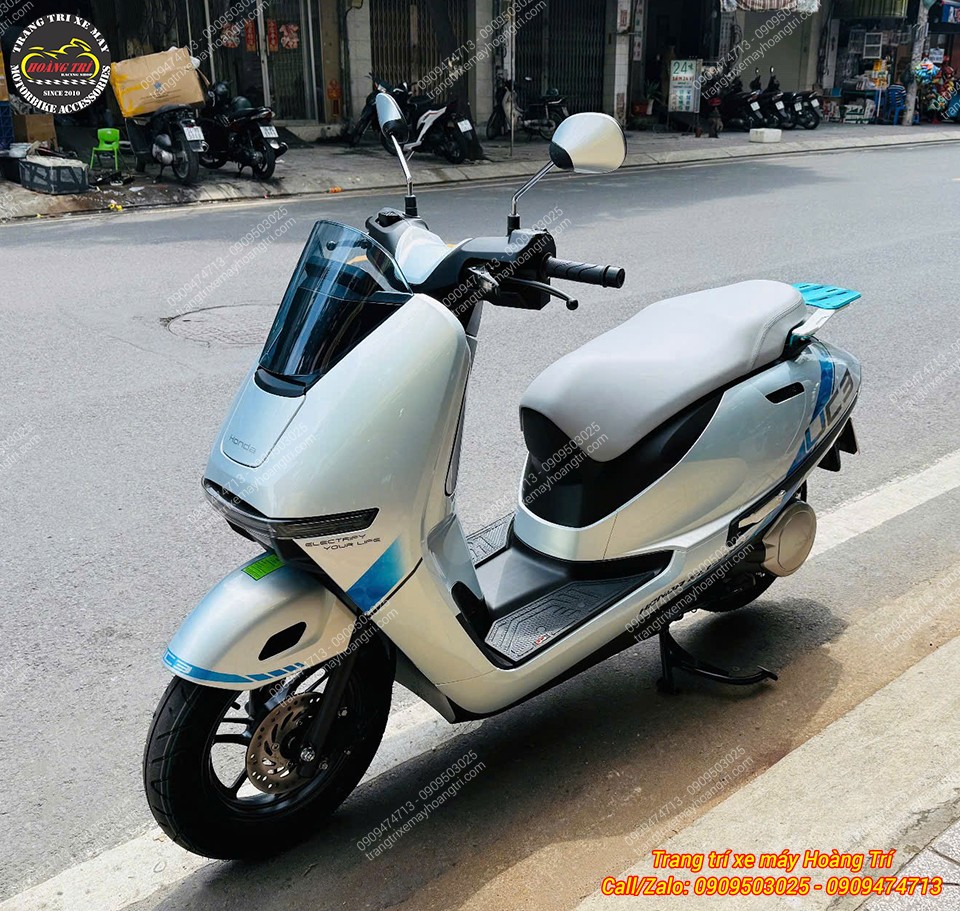 Toàn cảnh Honda UC3 sau nâng cấp baga H2C, có thể nâng cấp thùng phía sau xe
