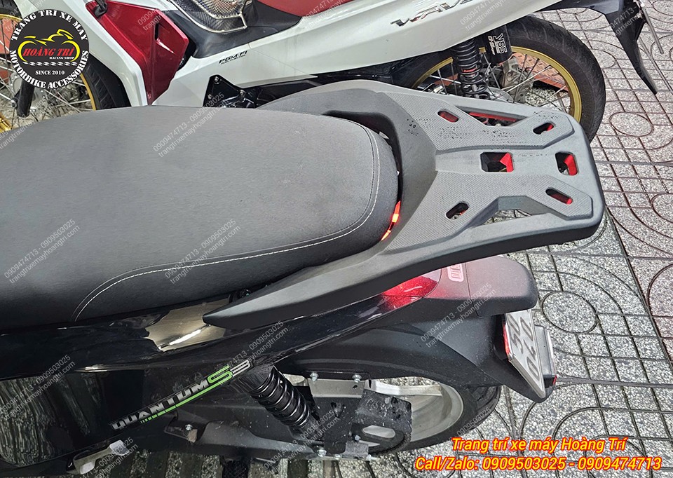 Một chiếc Datbike Quantum S1 khác vừa được nâng cấp baga LBS phiên bản đen nhám