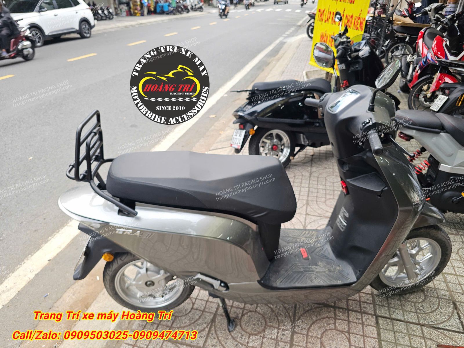 View bên phải xe ERA sau khi lắp baga tựa lưng