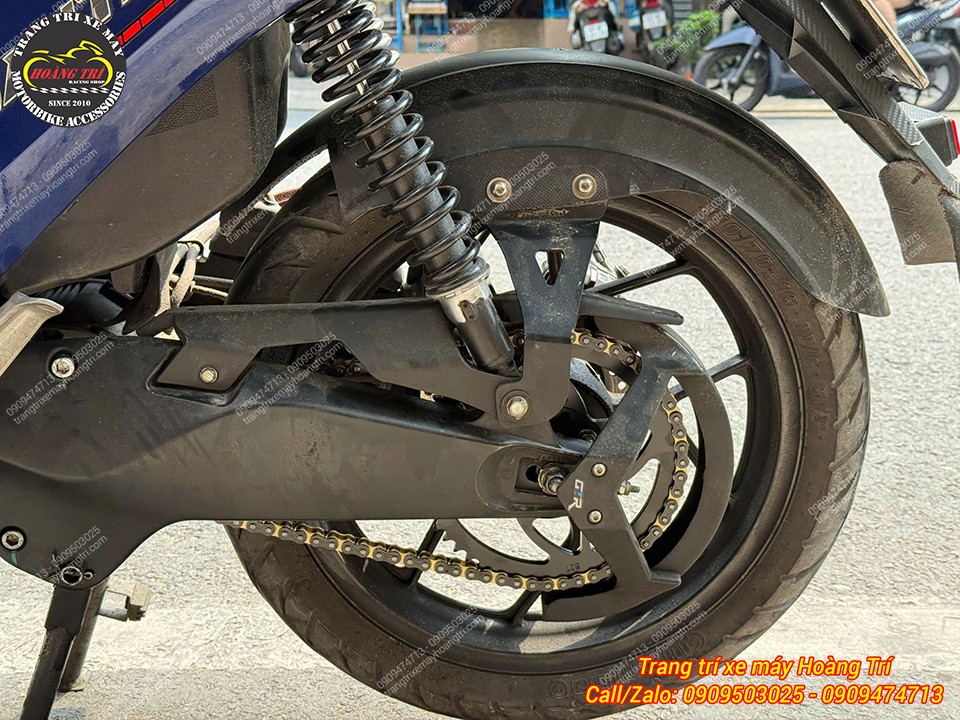 Bộ nhông sên dĩa Datbike Quantum đã lắp hoàn chỉnh, nổi bật với dây sên vàng đen