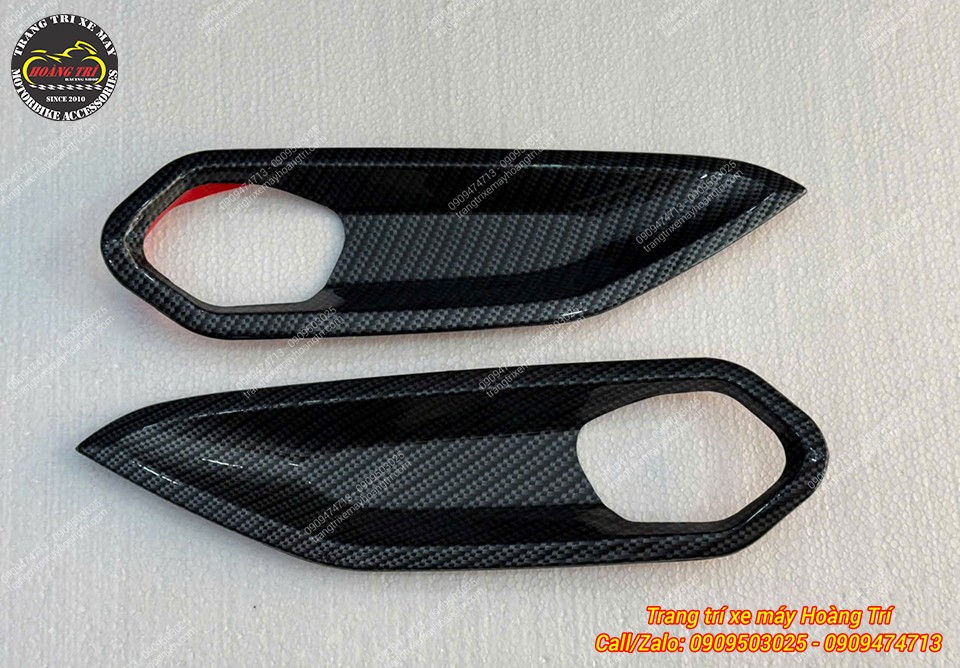 Ốp gác chân ERA phiên bản carbon mang phong cách thể thao, tạo điểm nhấn nổi bật