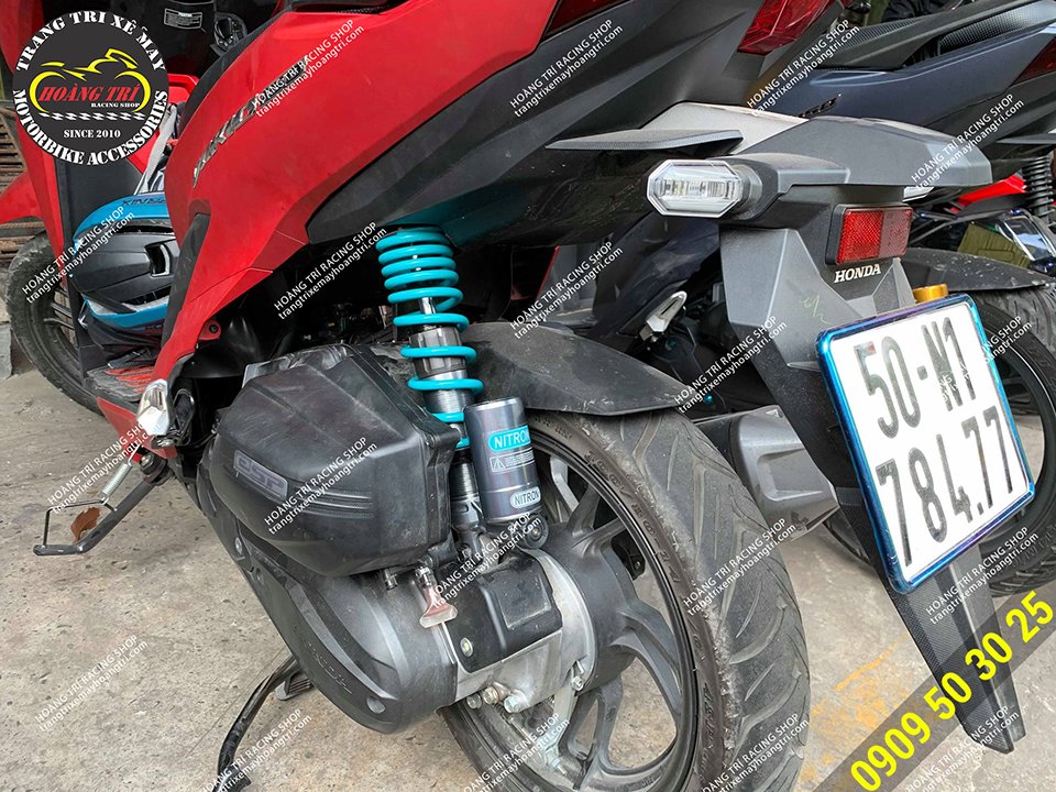 Close-up of Nitron fork fitted to Vario 2018