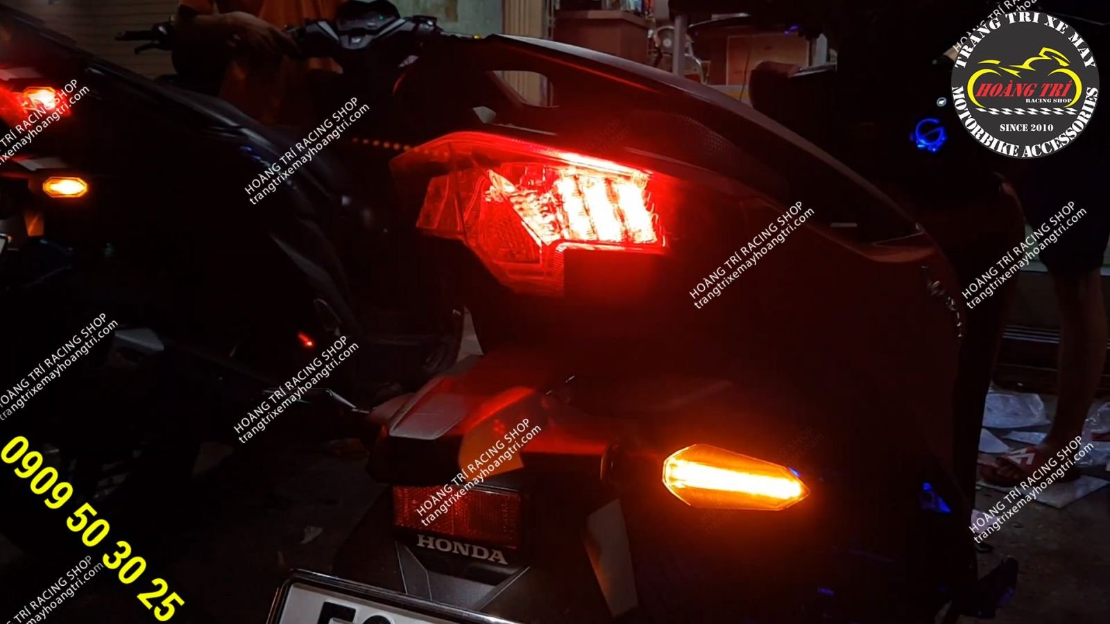 Integrated turn signal into the rear light cluster Vario 2018