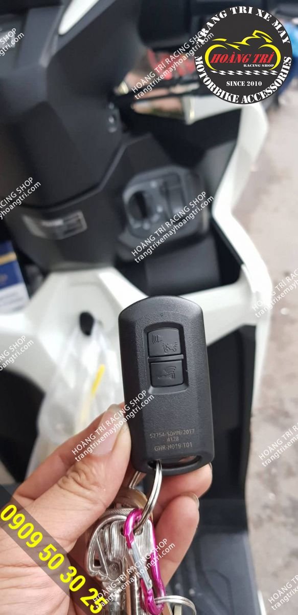 Vario 2018 thay ổ khóa Smartkey 3 nút chính hãng Honda