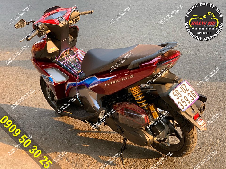 Overview of the 2020 Airblade with removable HRC stamps and some other decorative accessories