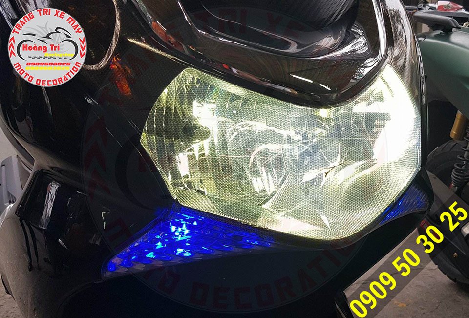 L8 headlight has been mounted on PCX