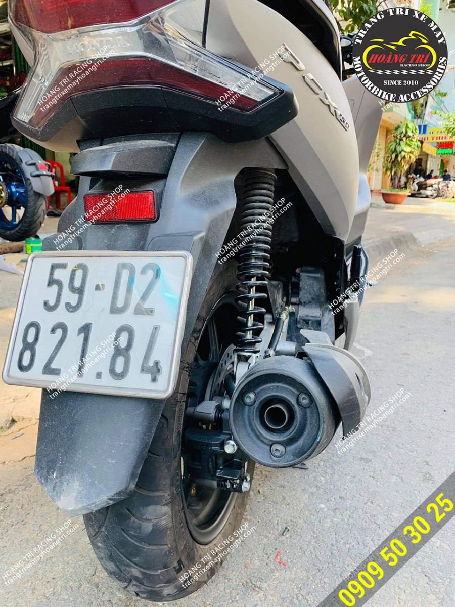 Xế cưng có thể giảm tốc nhanh và an toàn nhờ đĩa sau PCX 2018