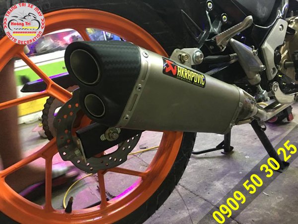 Akapovic double-barreled exhaust on a sporty Raider
