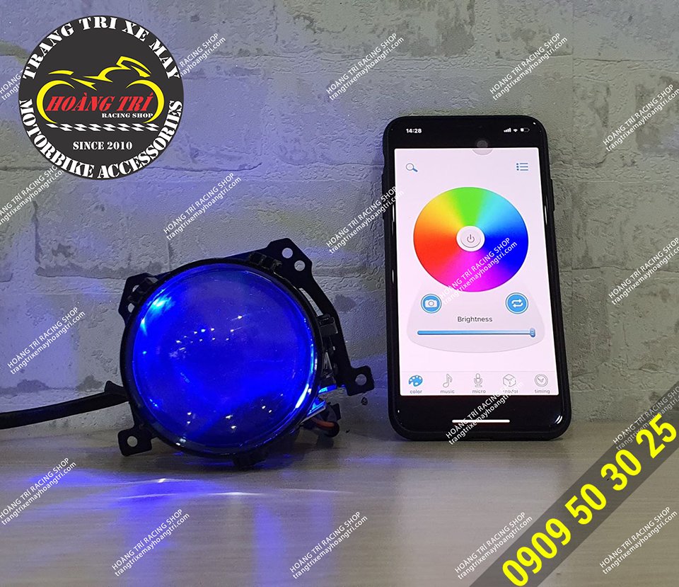 Super bright LED ball light with built-in Demi light changing color by phone Choosing blue color