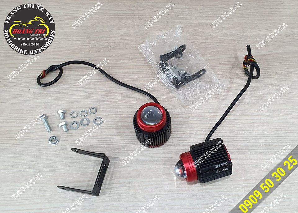 There are full accessories to help you quickly install the product on the car