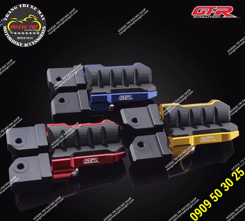 GTR rear footrest with many colors to choose from for the car