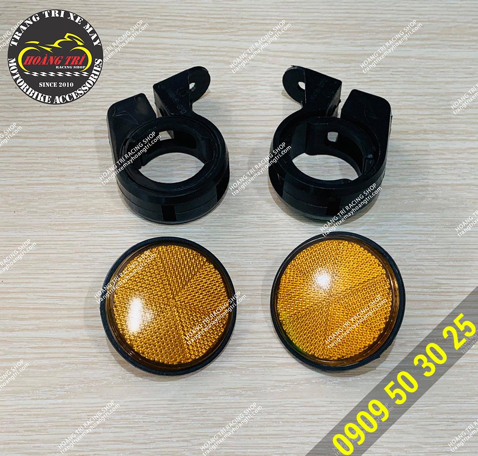 Motorcycle reflective cat eye combo with front fork