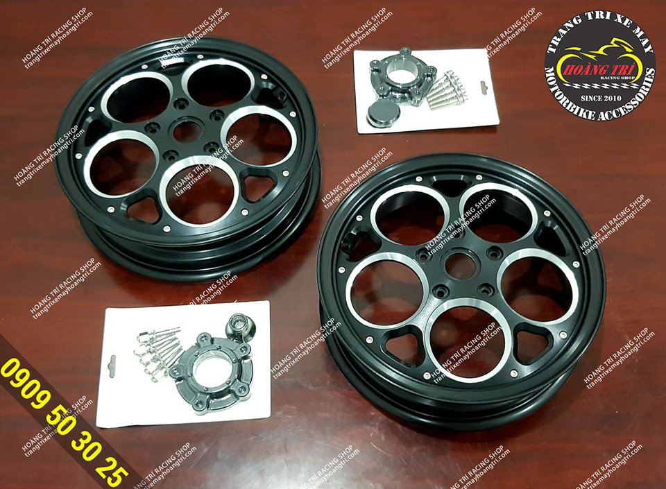 Close-up details of CNC monolithic aluminum wheels for Vespa GTS, Primavera, Sprint