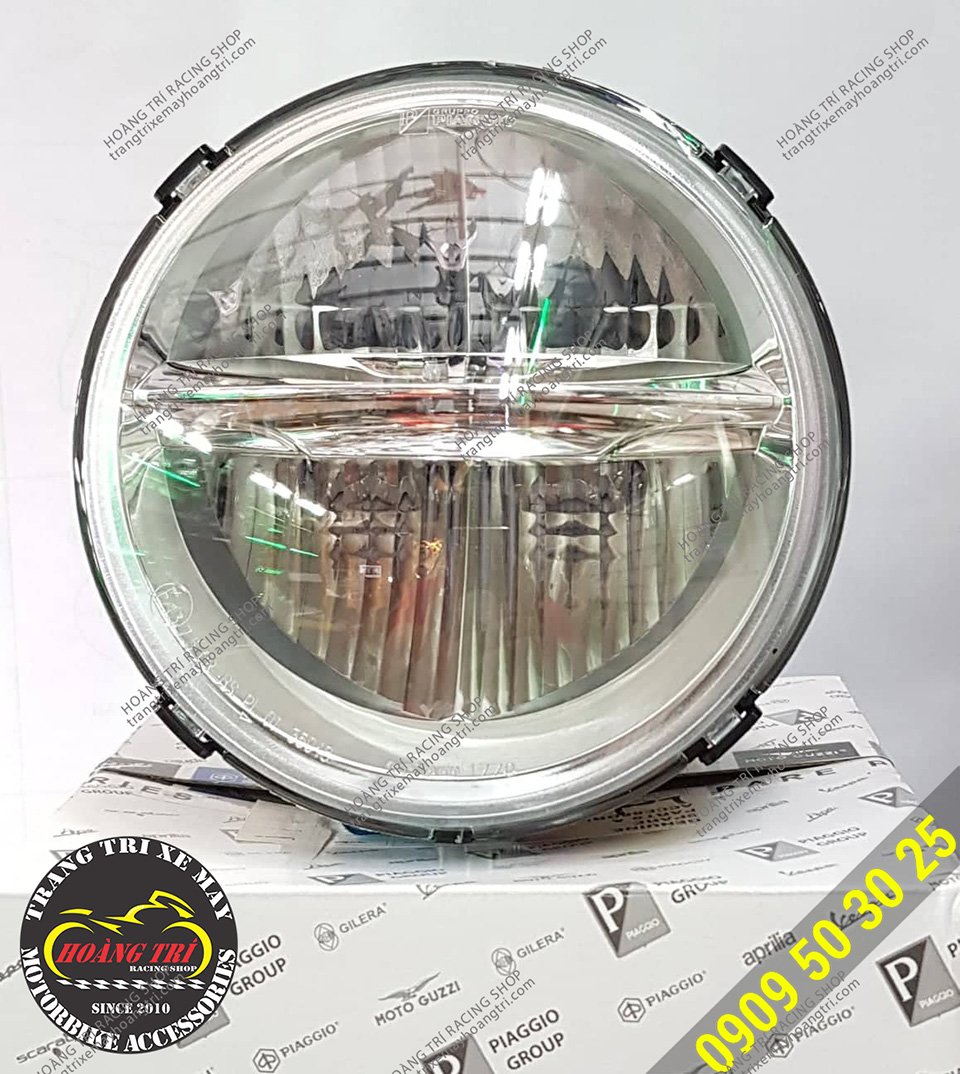 Close-up of 2-storey led headlight Hoang Tri Racing shop has just unboxed