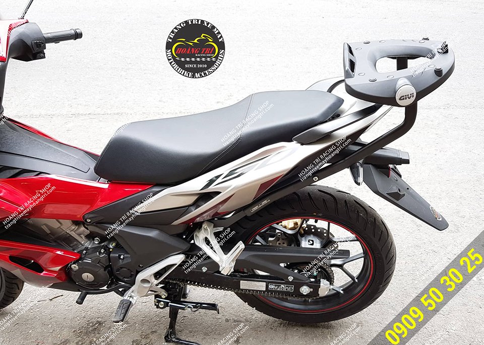 Baga sau Winner X chính hãng Givi được trang bị cho xe