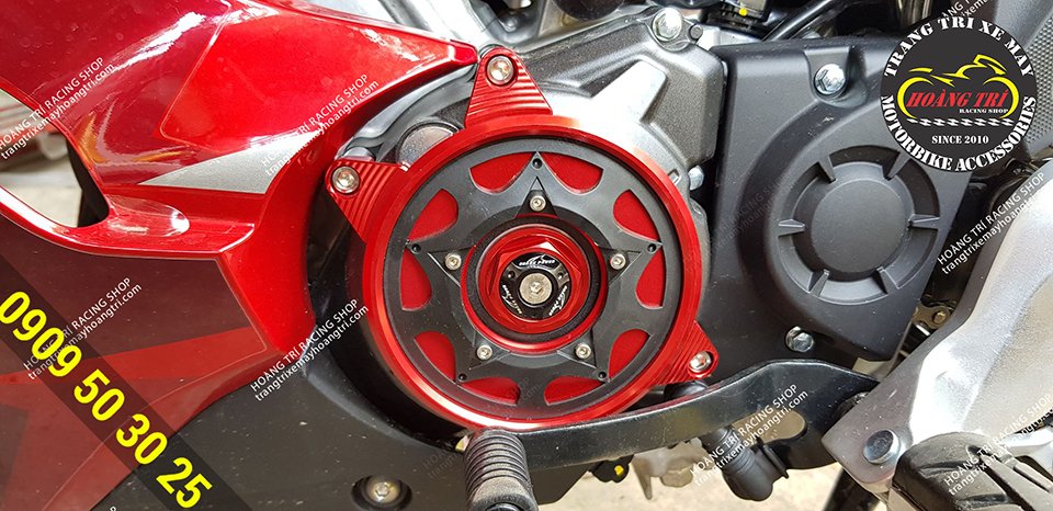 Close-up protection of the red cyclone on the left