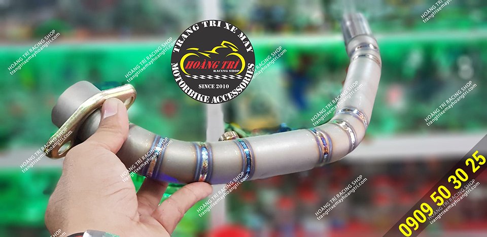 On hand product of Titanium neckstock taken at Hoang Tri Shop