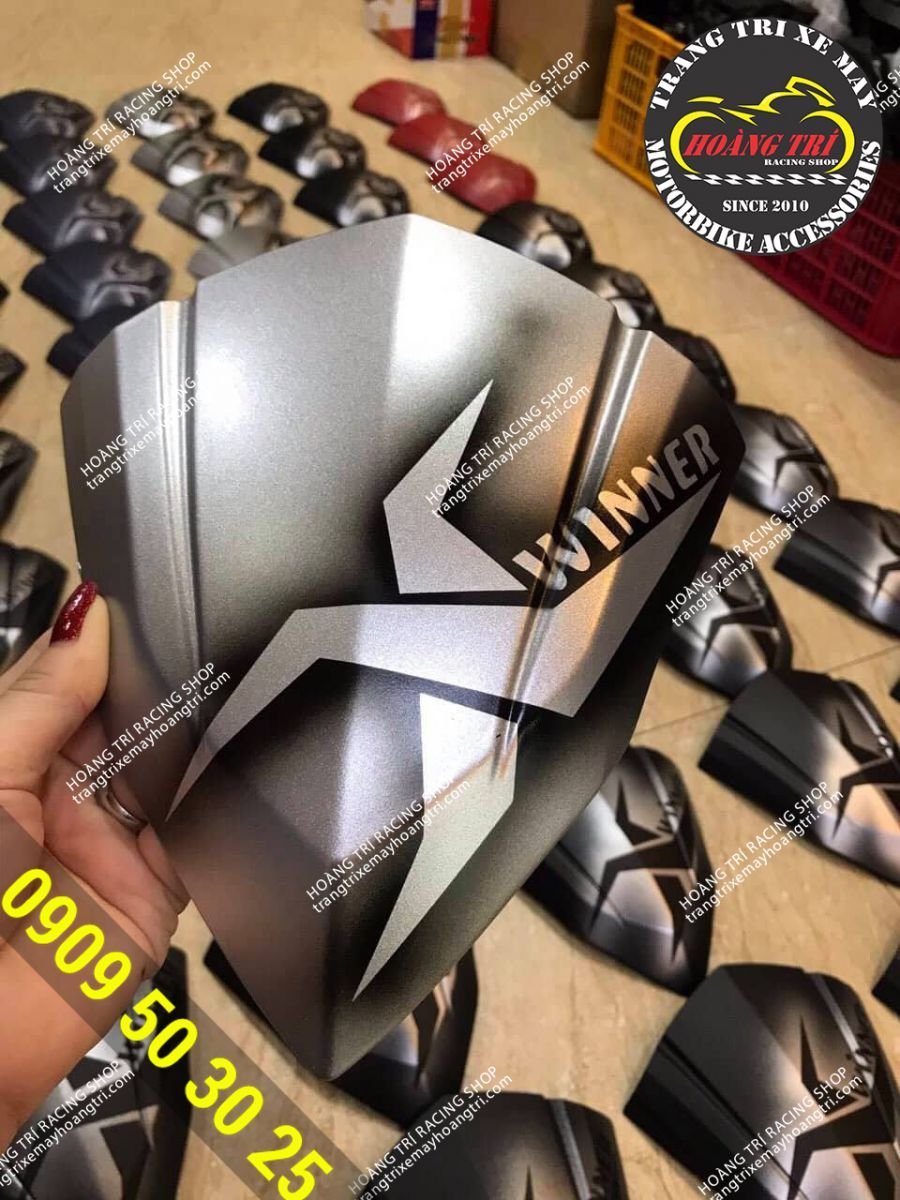 Winner X's windscreen crown is painted with silver airbrush