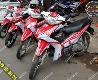 Dán tem xe máy quảng cáo Go Việt