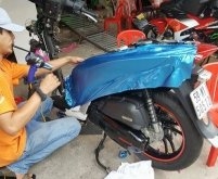SH Việt Nam đổi màu mới sau 2 năm dán tại Hoàng Trí Racing Shop